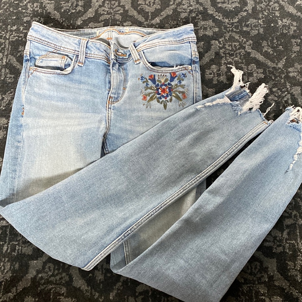 Zara Embroidered Jeans